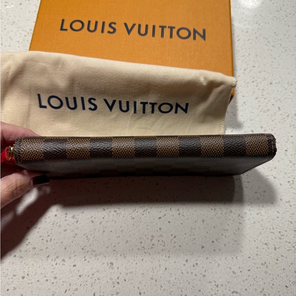 BRAND NEW REAL LUIS VUITTON WALLET - Picture 5 of 6
